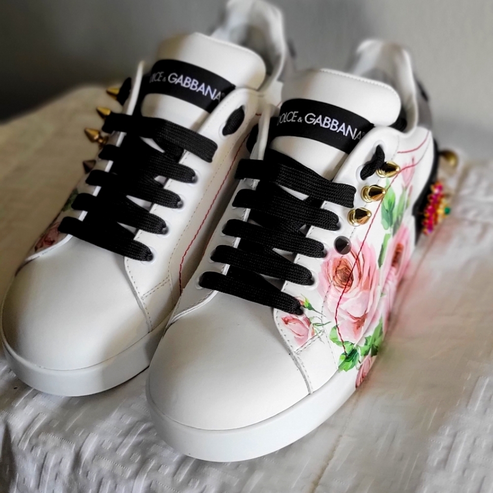 New Dolce and Gabbana, 37 Spikes and Flower